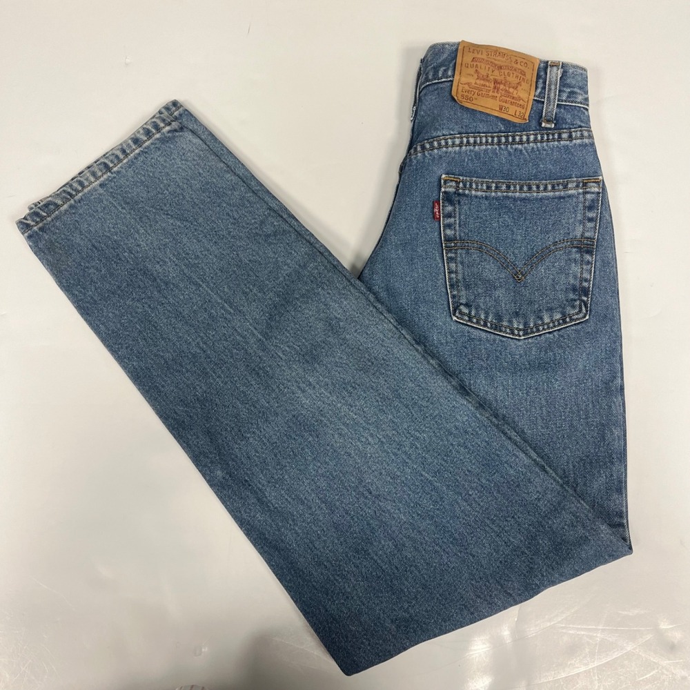 Vintage Levi's  Blue Medium Wash Denim 550 Relaxed Fit Jeans Men's *30x32 Y2K